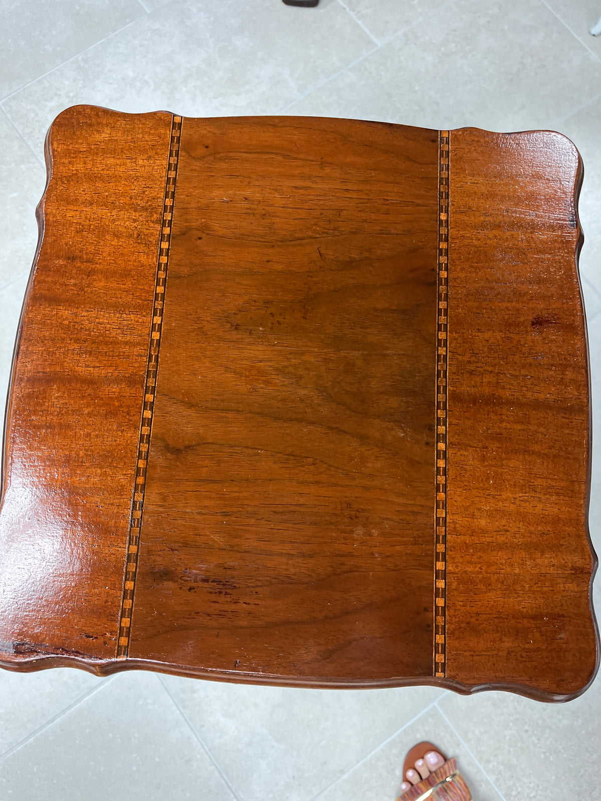 Wooden occasional table w/turned legs and inlay top
