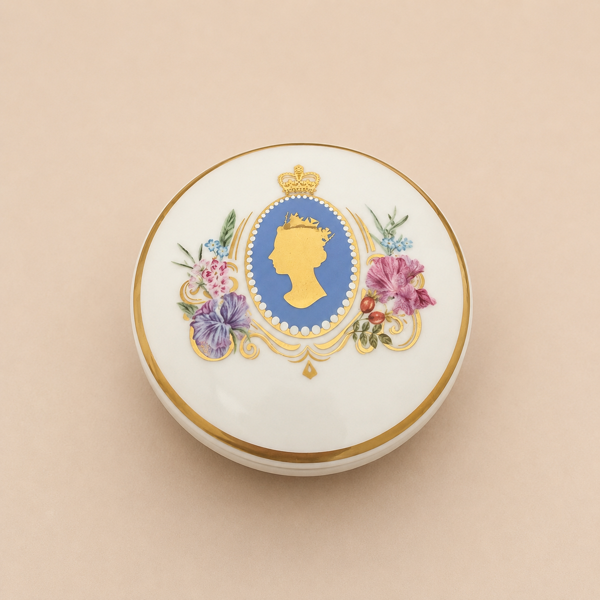 Queen Elizabeth II Commemorative Fine Bone China Trinket Box from the Historic Royal Palaces Shop