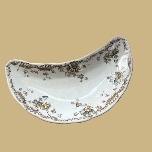 T&R Boote English Bone Crescent Dish