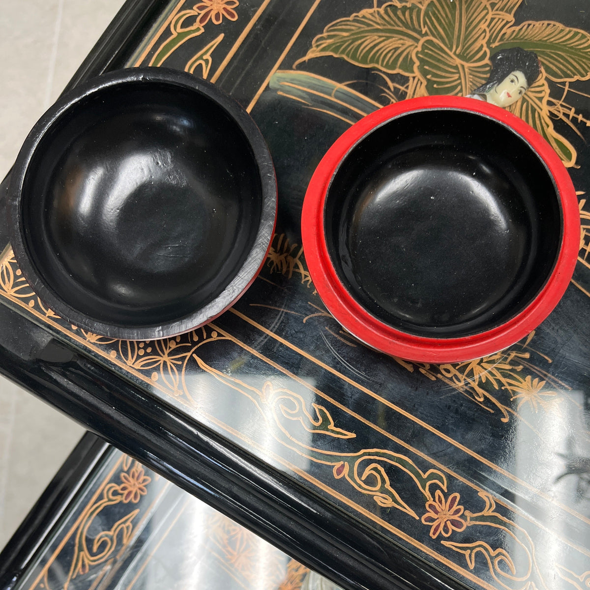 Chinese Cinnabar Lacquer Trinket Box