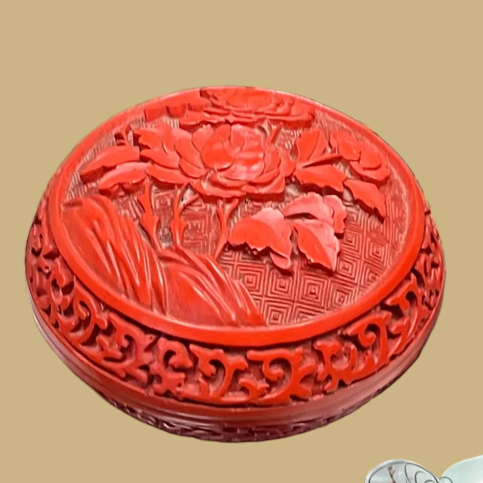 Chinese Cinnabar Lacquer Trinket Box