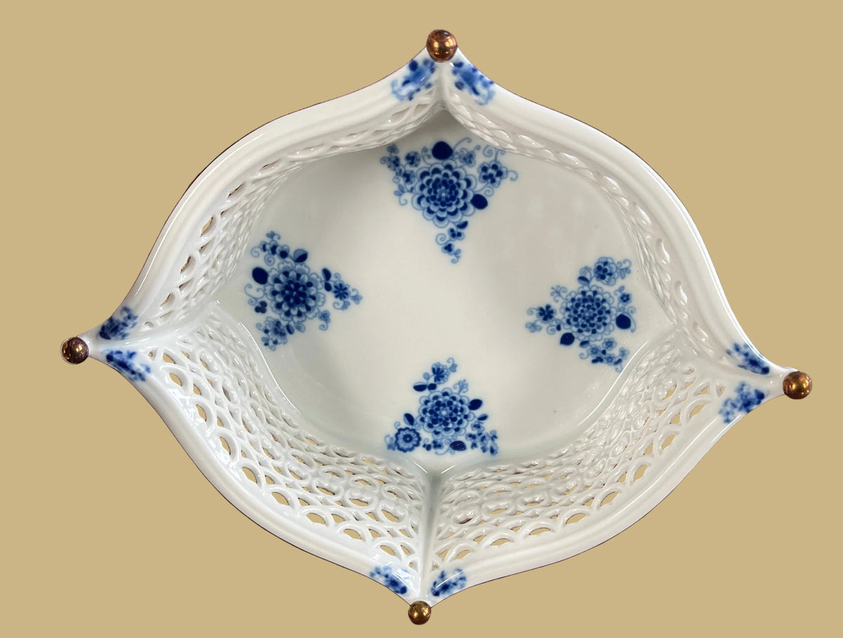 German Wallendorf Porcelain Basket