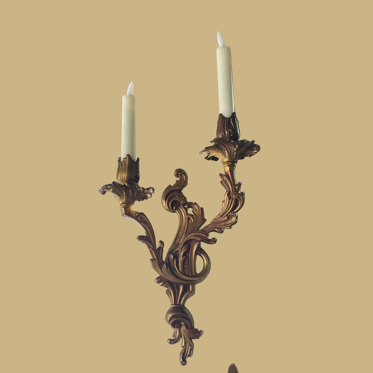 Victorian Style 2-Light Sconce