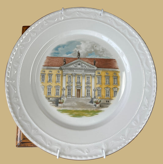 KPM Berlin Plate Depicting a German Palace