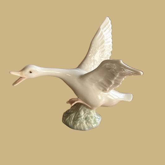 Lladro Duck Jumping