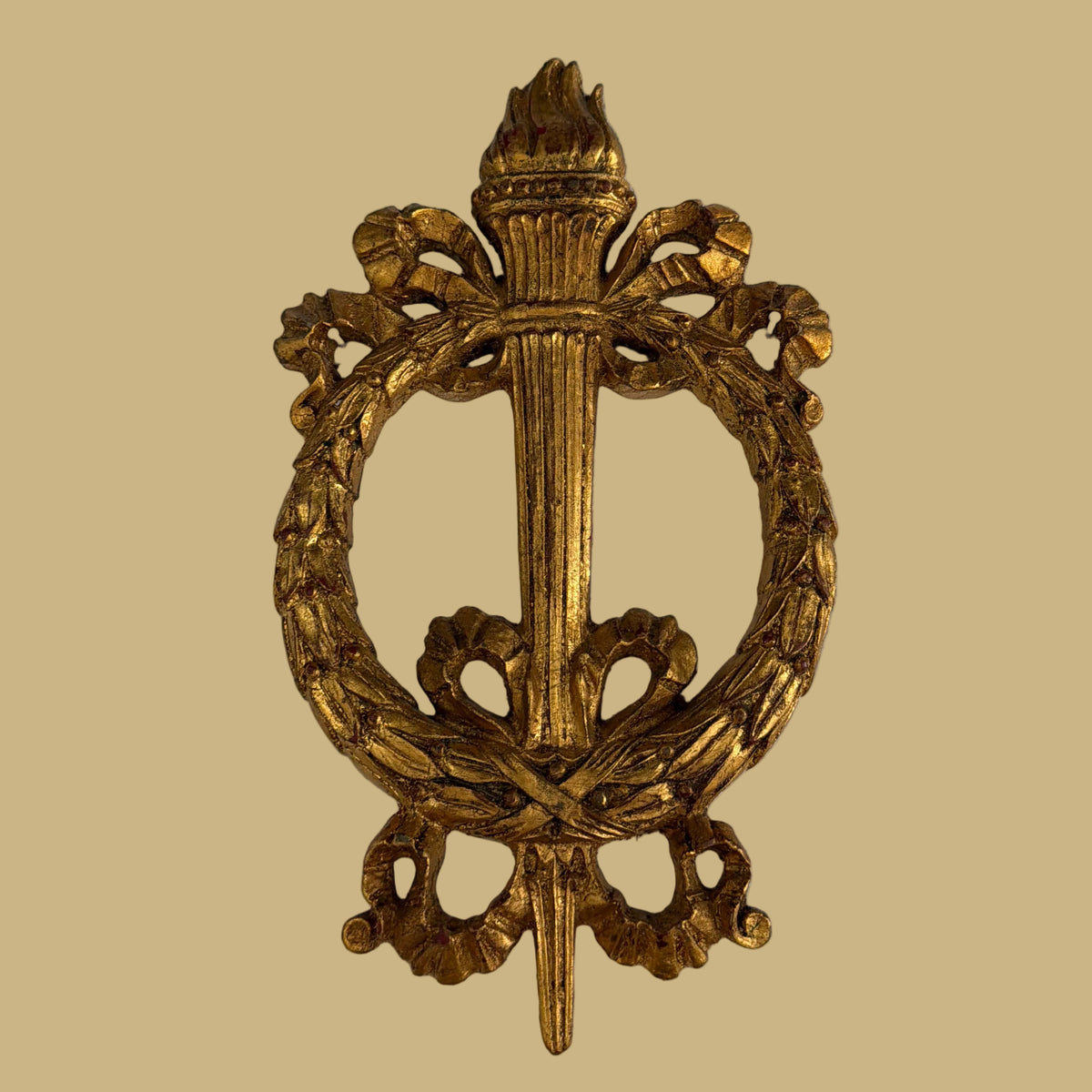 Resin Laurel Wreath Wall Appliqué
