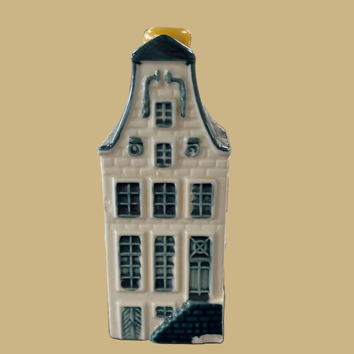 Vintage KLM Delft Blue miniature Dutch canal house #9