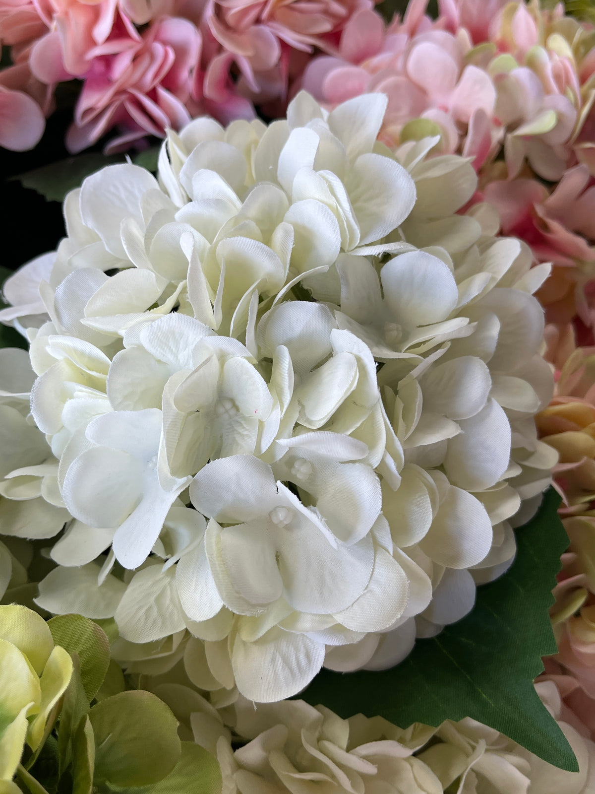 Hydrangea Stem, 21” H White